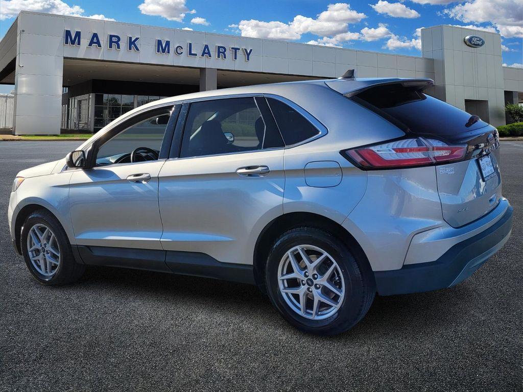 used 2021 Ford Edge car, priced at $17,500