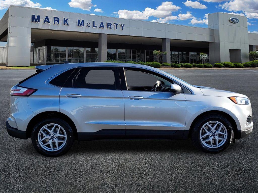 used 2021 Ford Edge car, priced at $17,500