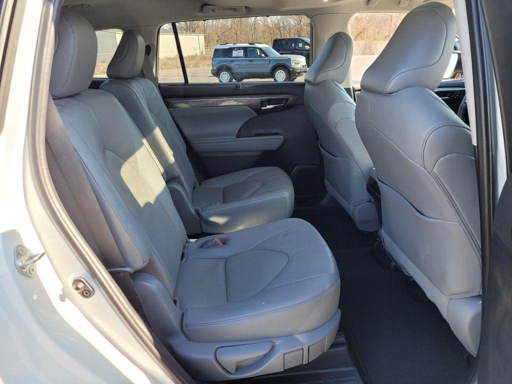 used 2021 Toyota Highlander car, priced at $26,692