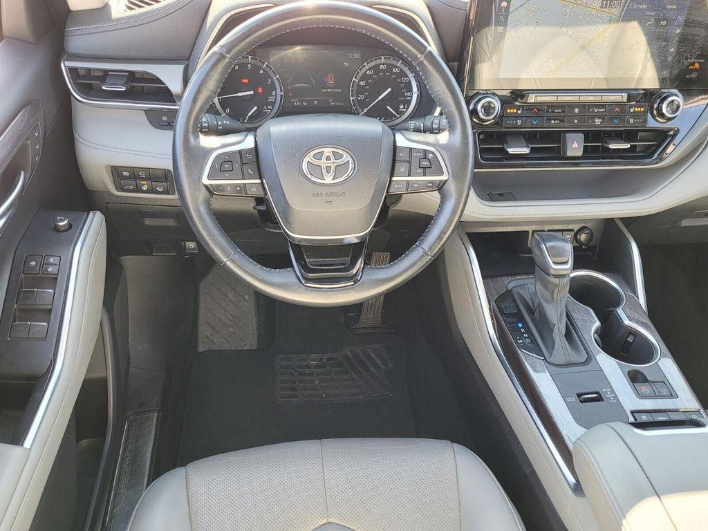 used 2021 Toyota Highlander car, priced at $26,692