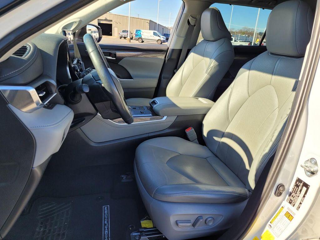 used 2021 Toyota Highlander car, priced at $26,692