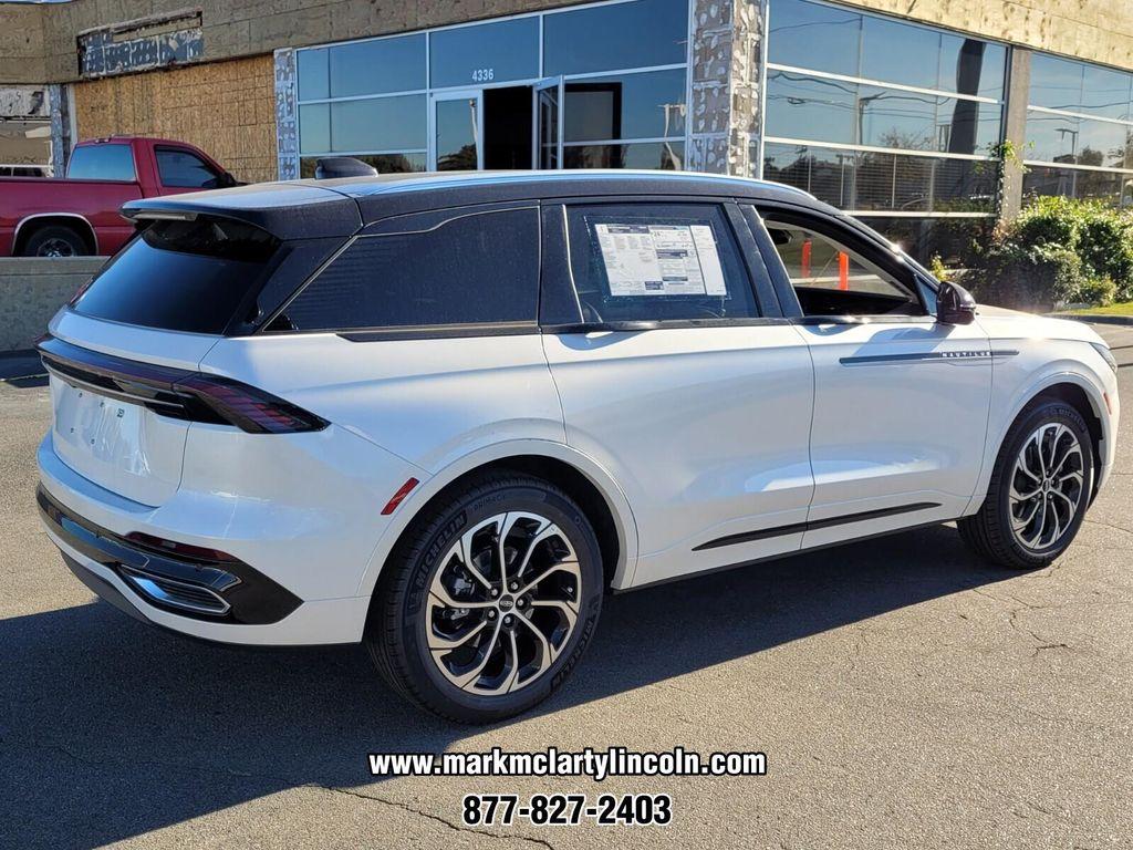 new 2026 Lincoln Nautilus car, priced at $63,915