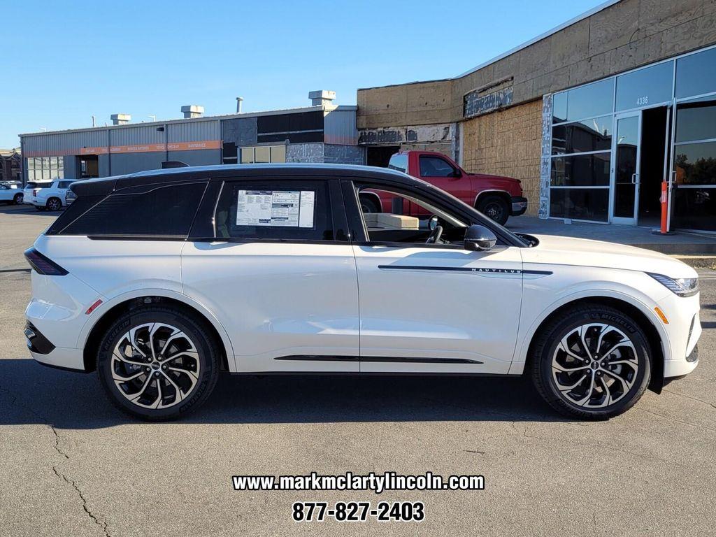 new 2026 Lincoln Nautilus car, priced at $63,915