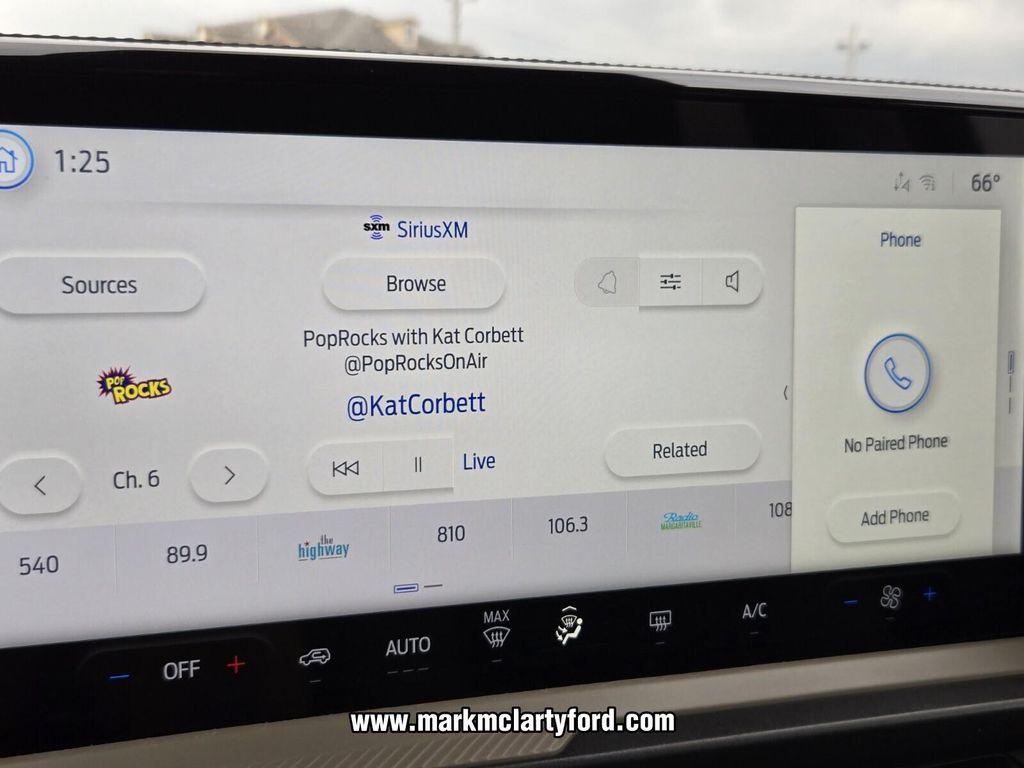 new 2025 Ford Bronco Sport car, priced at $31,058