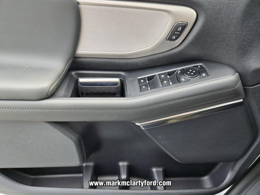 new 2026 Ford Expedition car, priced at $66,561