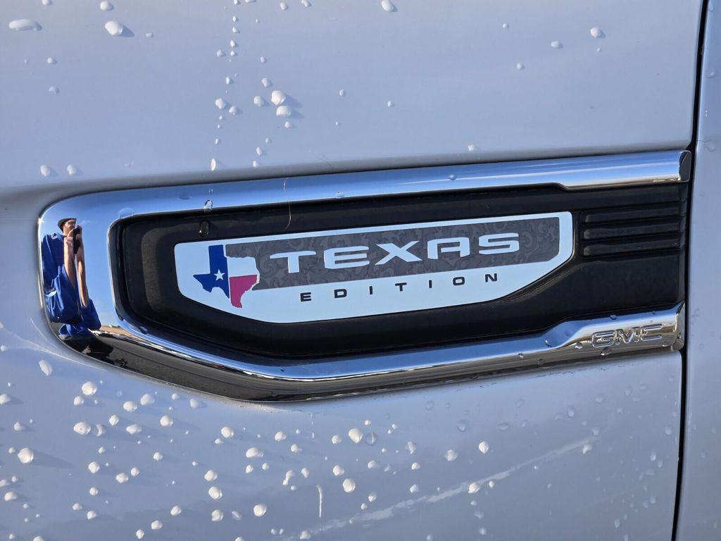 used 2021 GMC Sierra 1500 car, priced at $31,378