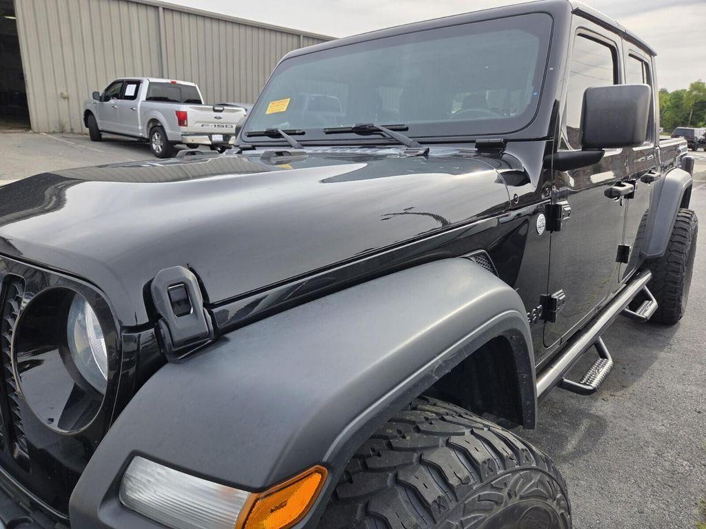 used 2020 Jeep Gladiator car, priced at $23,927