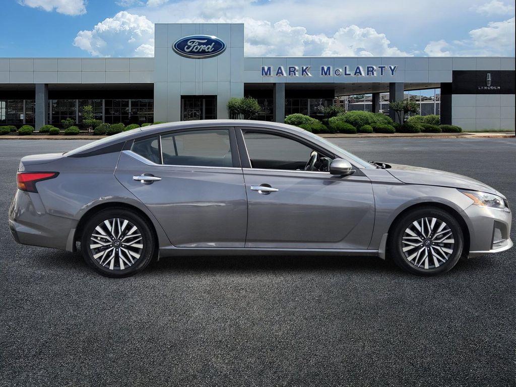 used 2024 Nissan Altima car, priced at $18,885