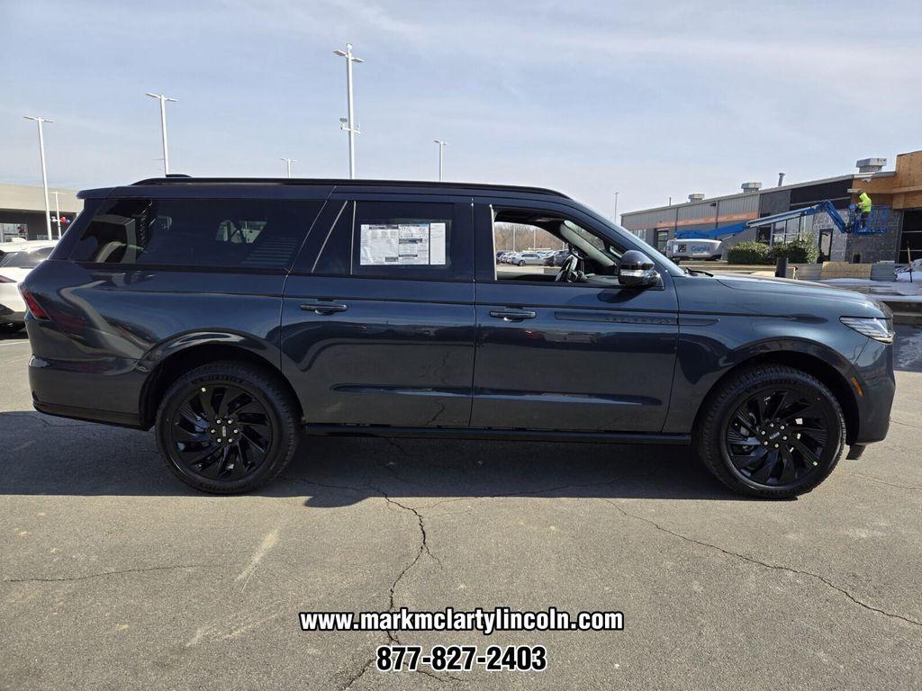 new 2026 Lincoln Navigator car, priced at $110,722