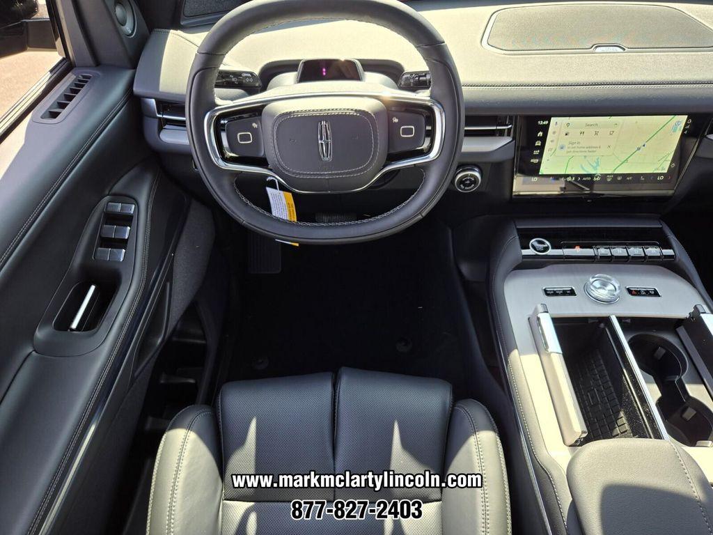 new 2026 Lincoln Navigator car, priced at $110,722