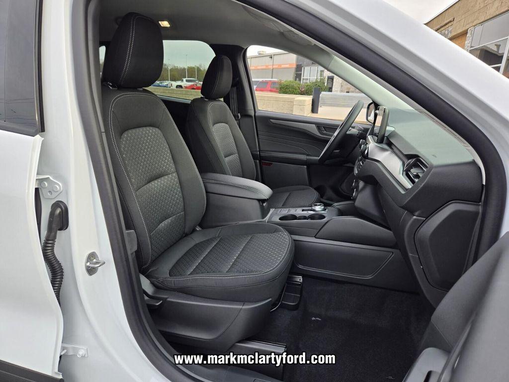 new 2026 Ford Escape car, priced at $28,724