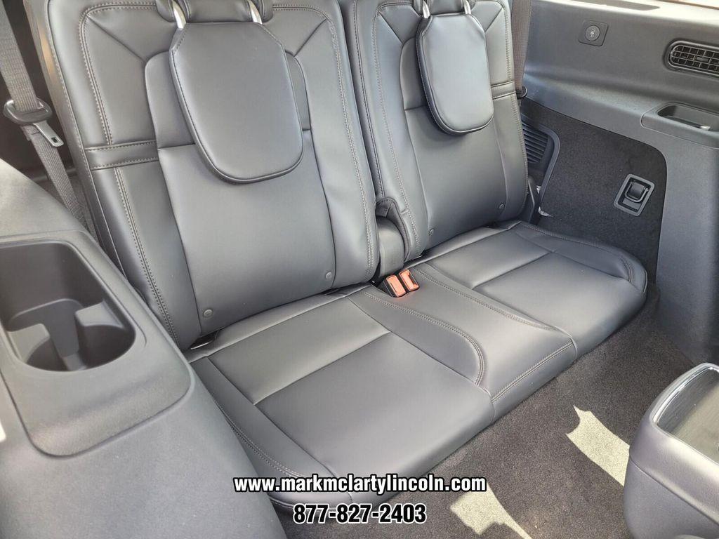 new 2025 Lincoln Aviator car, priced at $69,814