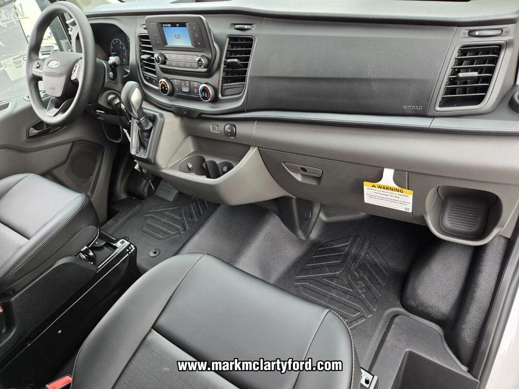 new 2025 Ford Transit-250 car