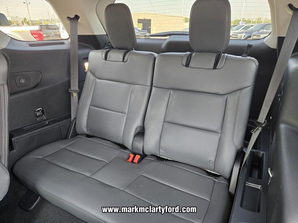 new 2025 Ford Explorer car, priced at $39,599