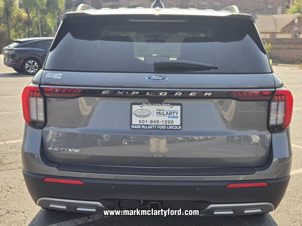 new 2025 Ford Explorer car, priced at $39,599