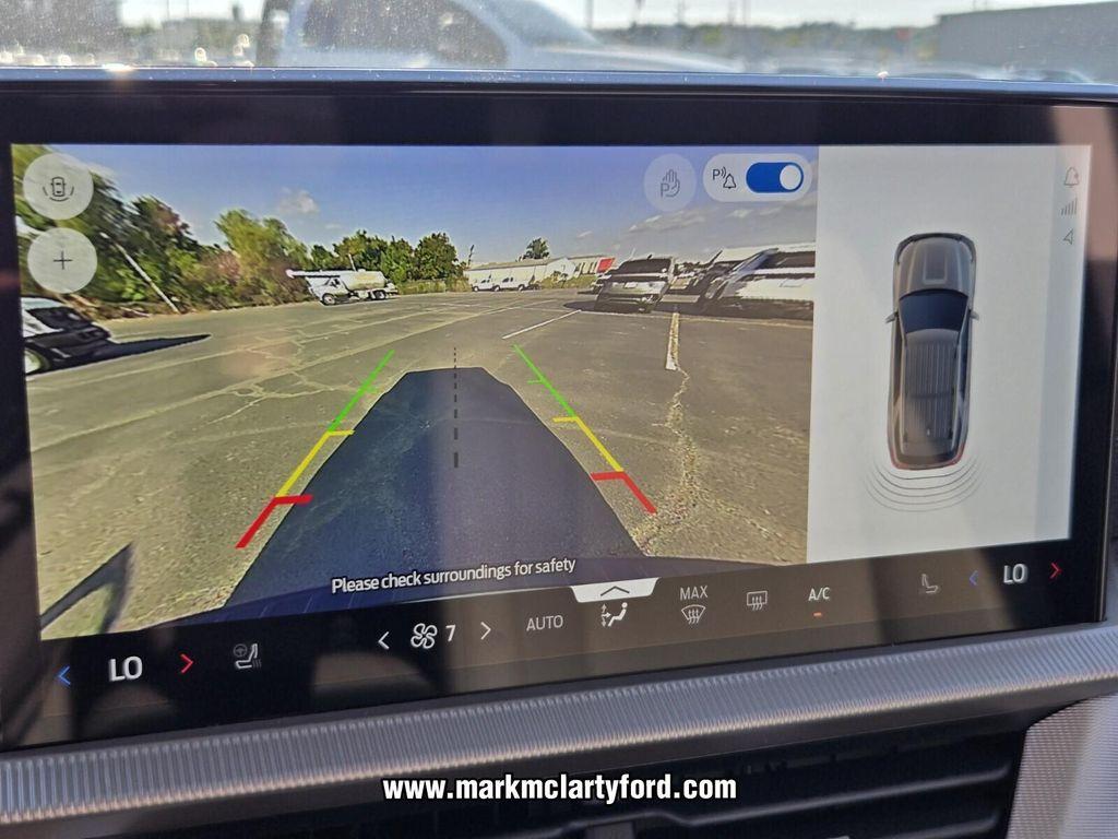 new 2025 Ford Explorer car, priced at $43,370