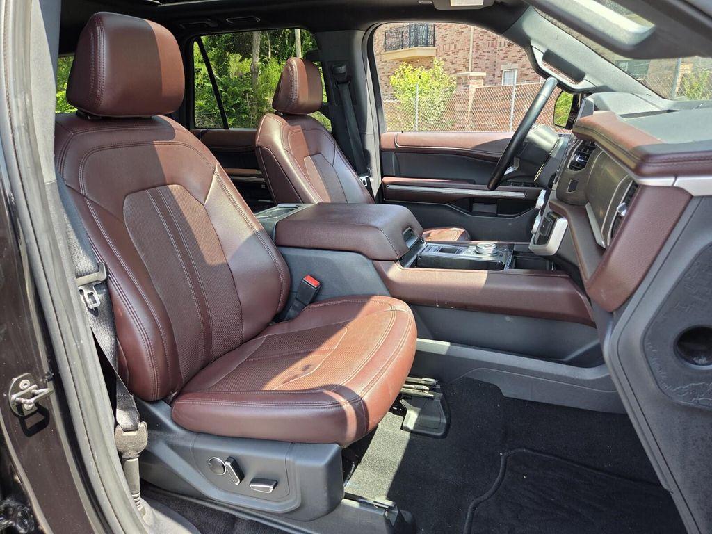 used 2024 Ford Expedition car, priced at $43,339