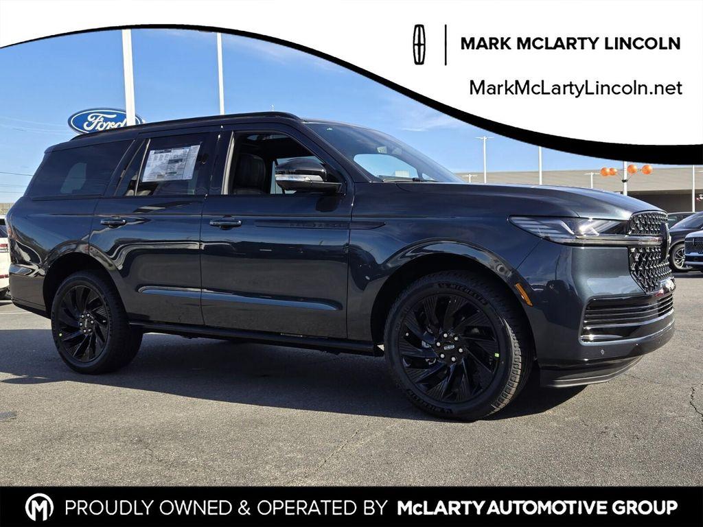 new 2025 Lincoln Navigator car, priced at $99,616