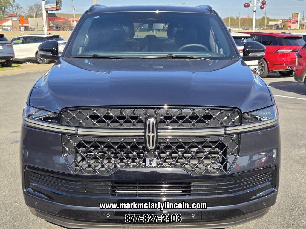 new 2025 Lincoln Navigator car, priced at $99,616