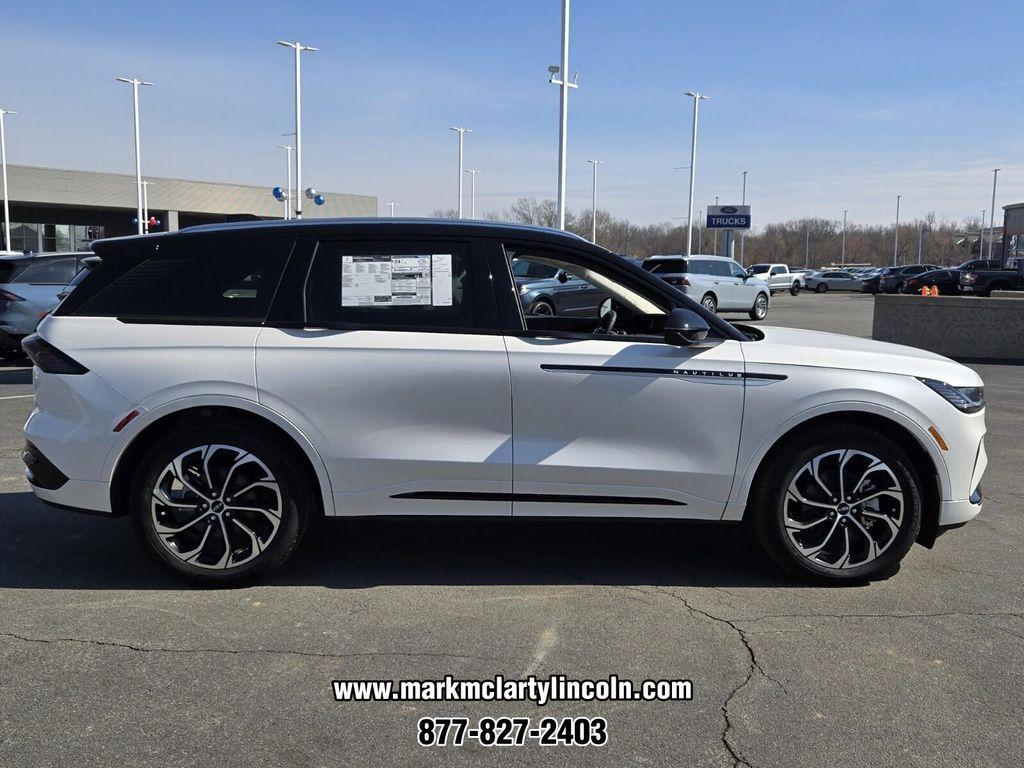 new 2026 Lincoln Nautilus car, priced at $64,186