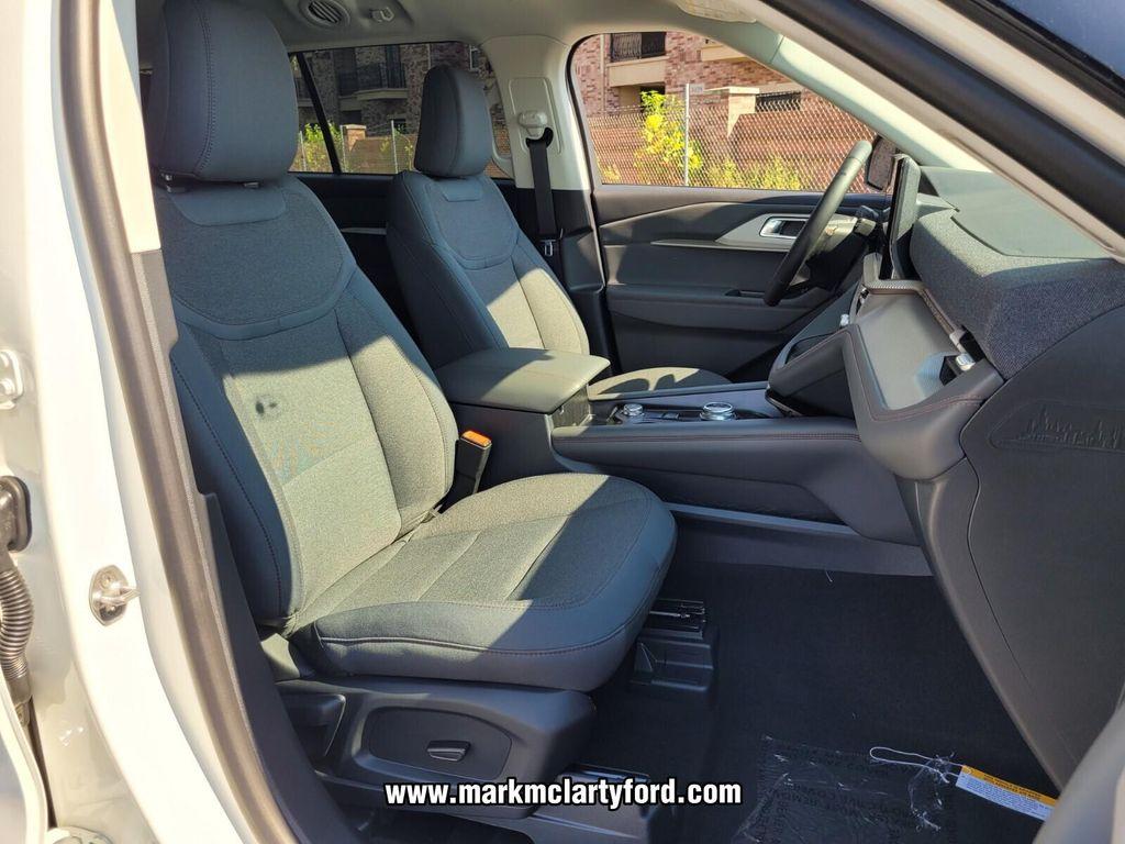 new 2025 Ford Explorer car, priced at $37,146