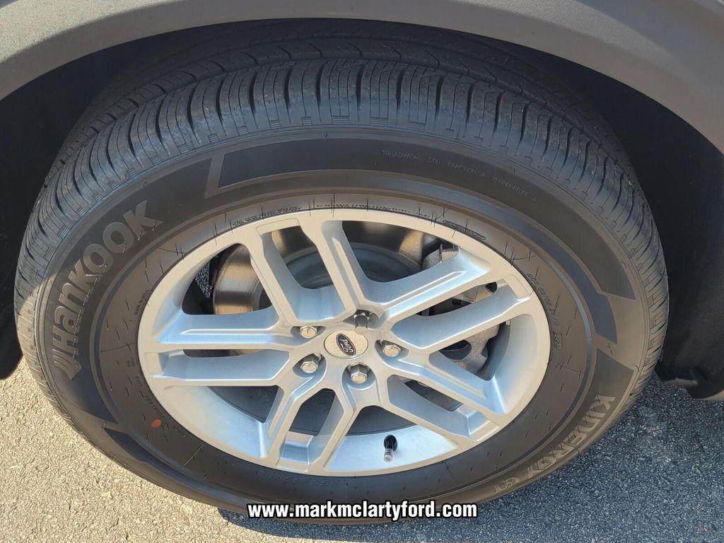 new 2025 Ford Explorer car, priced at $37,146