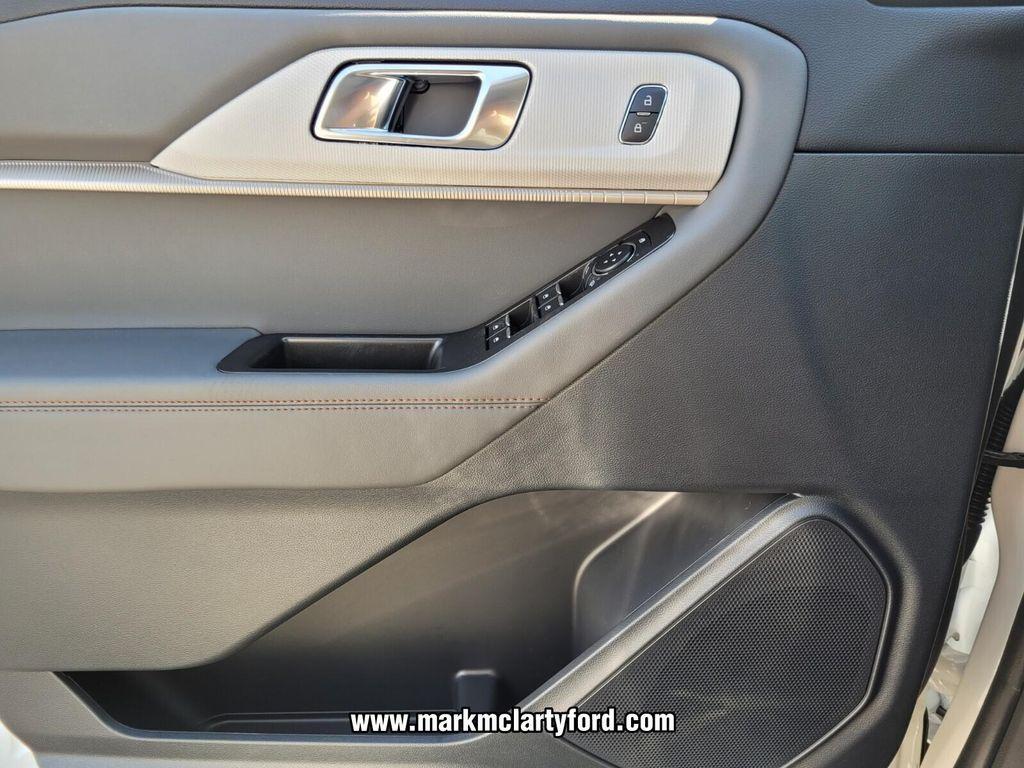 new 2025 Ford Explorer car, priced at $37,146