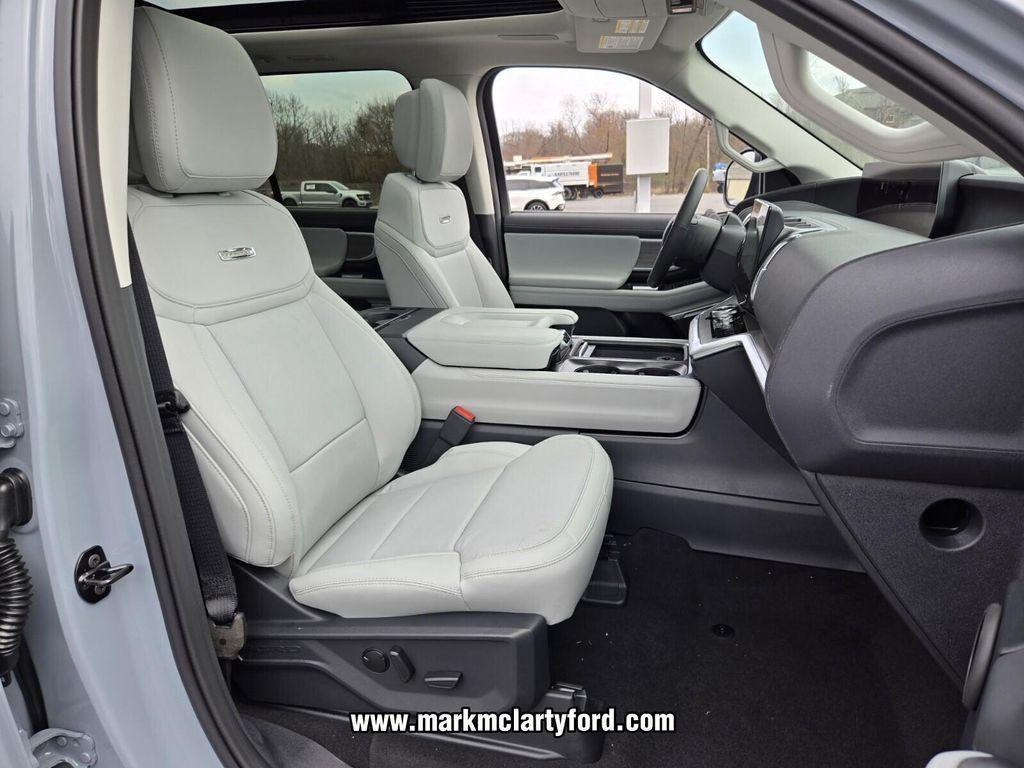 new 2026 Ford Expedition car, priced at $77,957