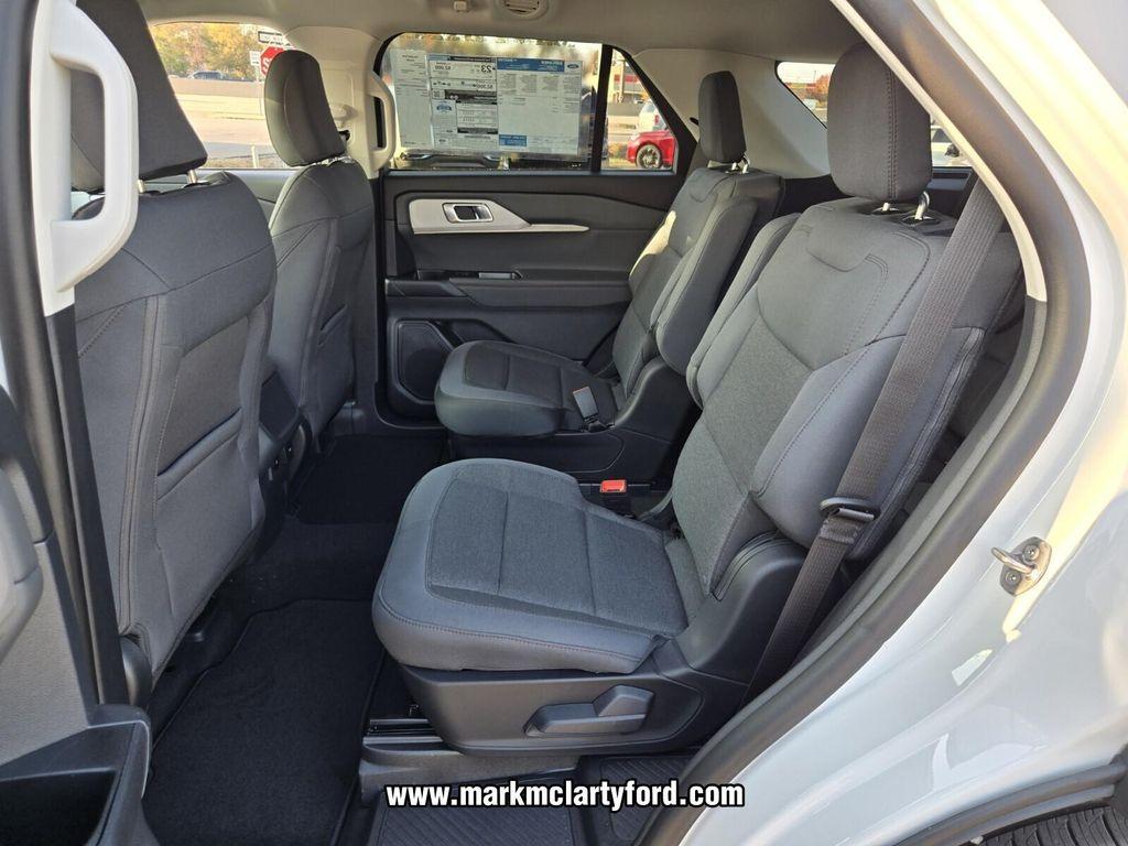 new 2025 Ford Explorer car, priced at $39,395