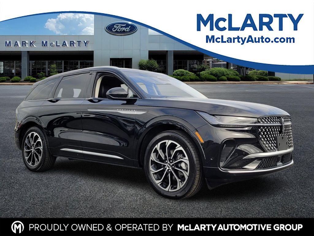 used 2024 Lincoln Nautilus car, priced at $44,341