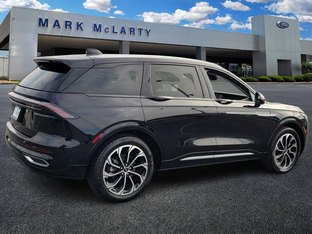 used 2024 Lincoln Nautilus car, priced at $44,341