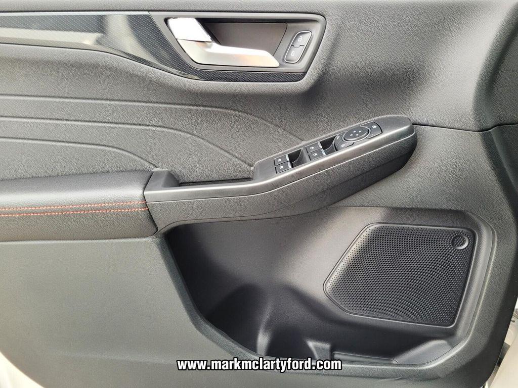 new 2026 Ford Escape car, priced at $33,132