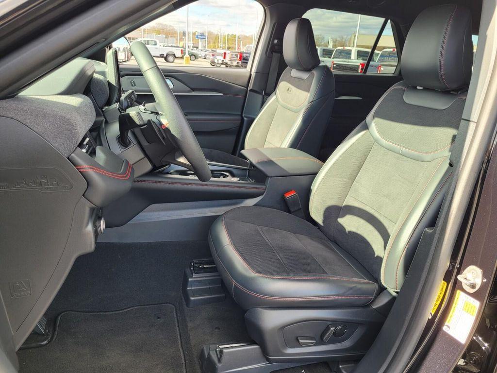 used 2025 Ford Explorer car, priced at $46,106