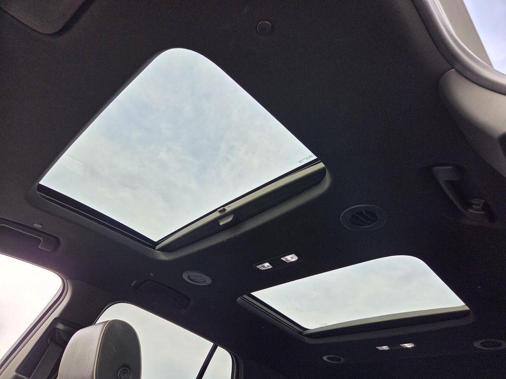 used 2023 Chevrolet Traverse car, priced at $28,818