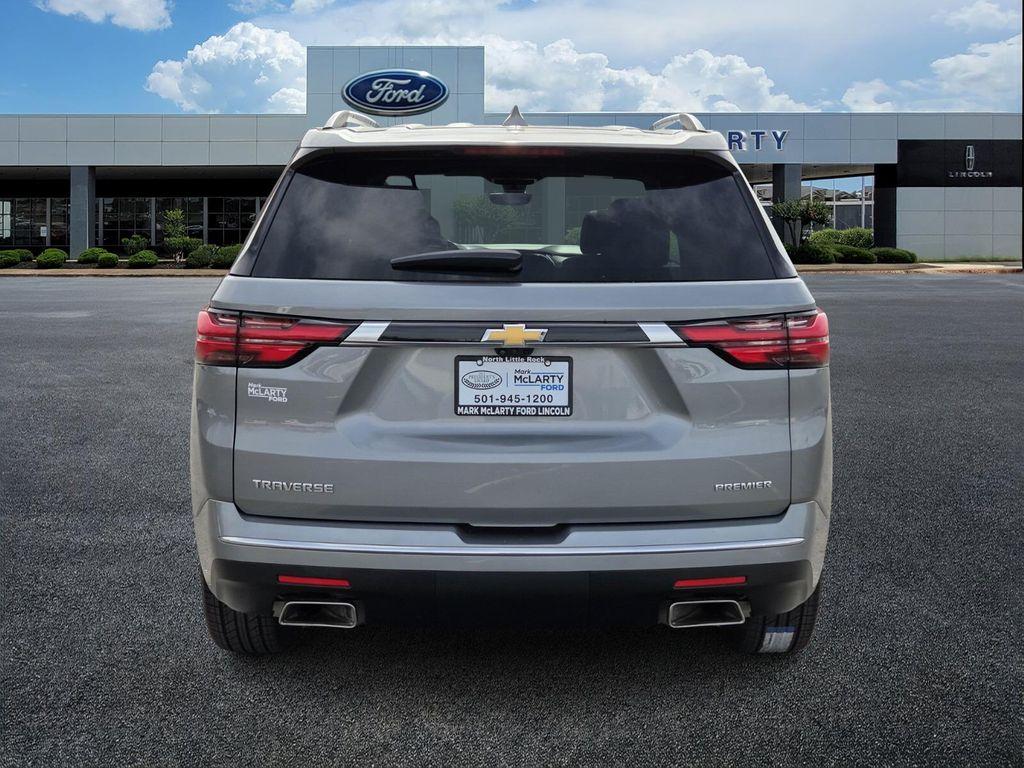 used 2023 Chevrolet Traverse car, priced at $28,818