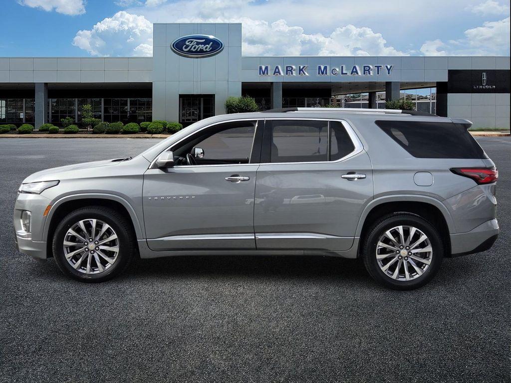 used 2023 Chevrolet Traverse car, priced at $28,818