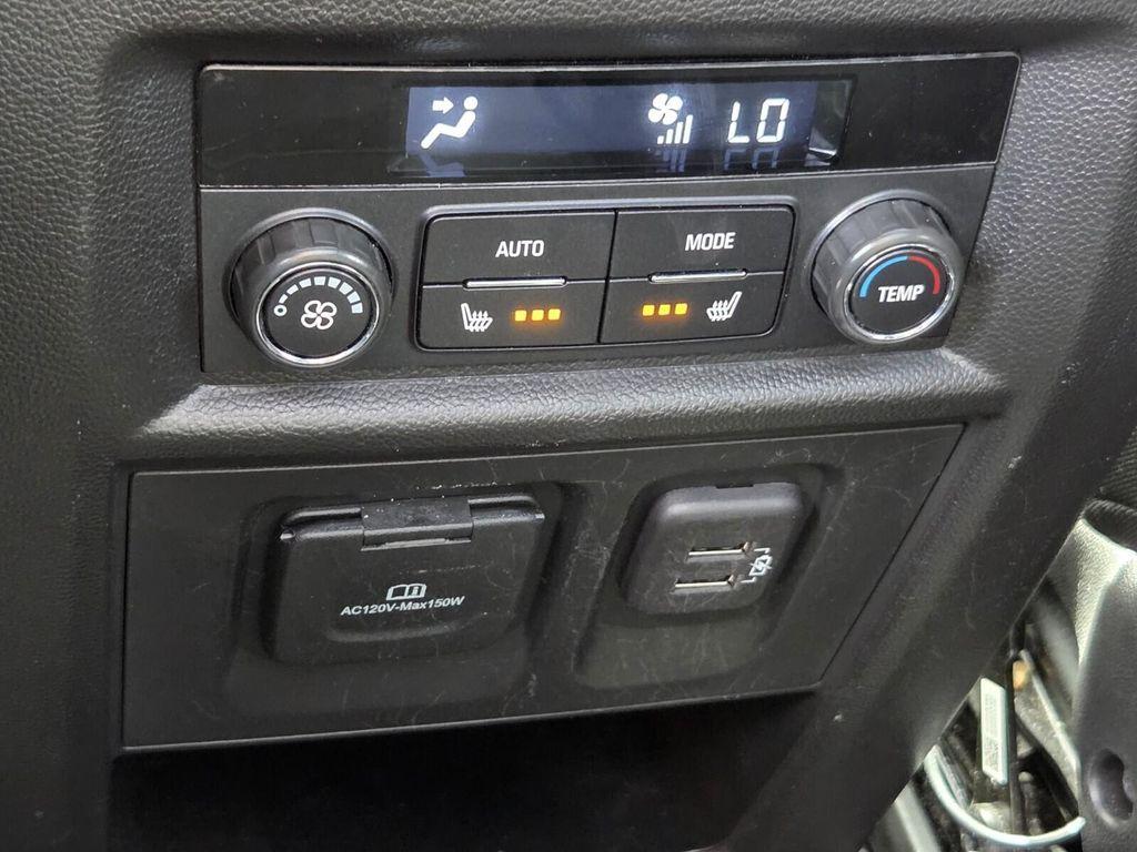 used 2023 Chevrolet Traverse car, priced at $28,818