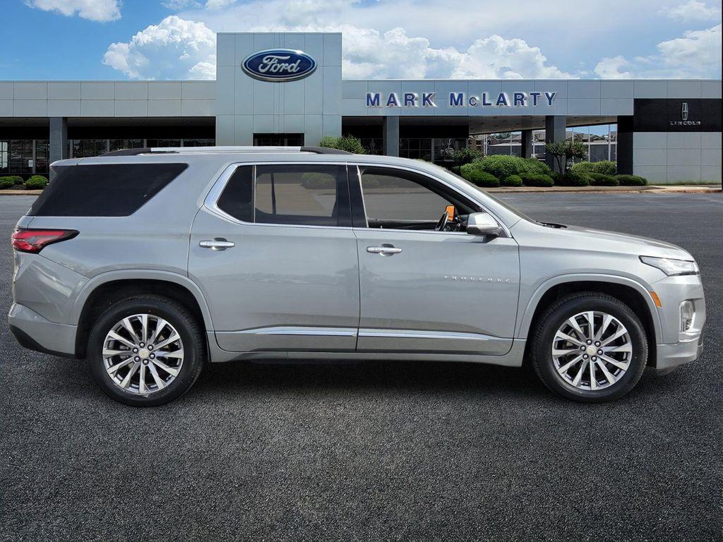 used 2023 Chevrolet Traverse car, priced at $28,818