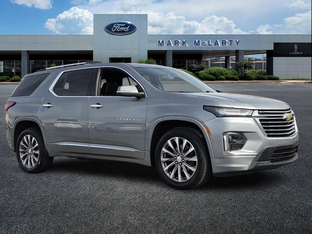 used 2023 Chevrolet Traverse car, priced at $28,818