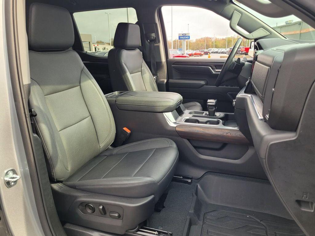 used 2023 GMC Sierra 1500 car, priced at $46,000