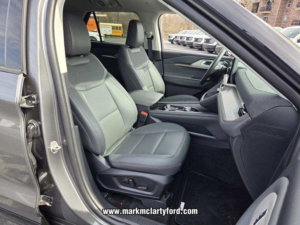 new 2026 Ford Explorer car, priced at $41,111