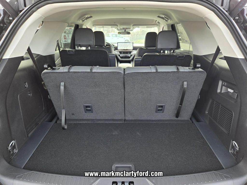 new 2026 Ford Explorer car, priced at $41,111