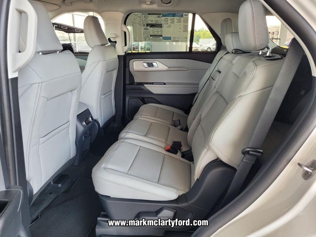new 2025 Ford Explorer car, priced at $40,314