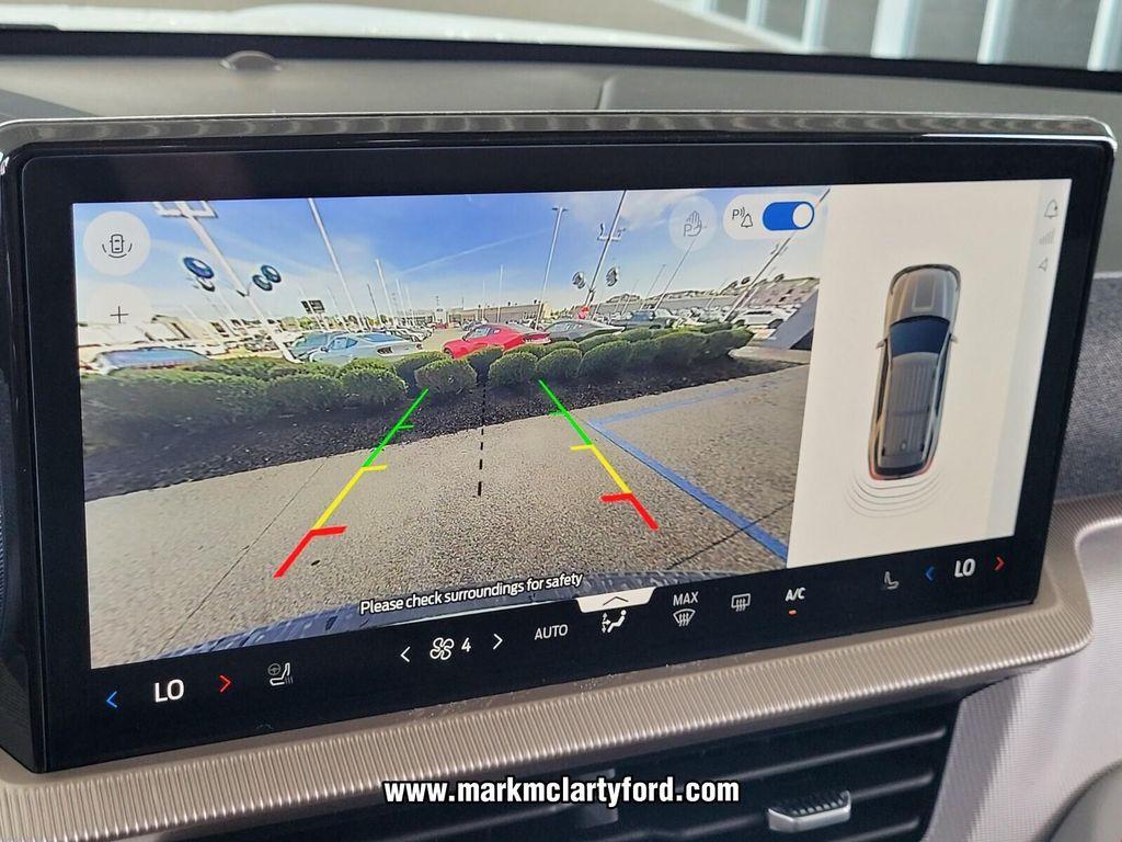 new 2025 Ford Explorer car, priced at $40,314