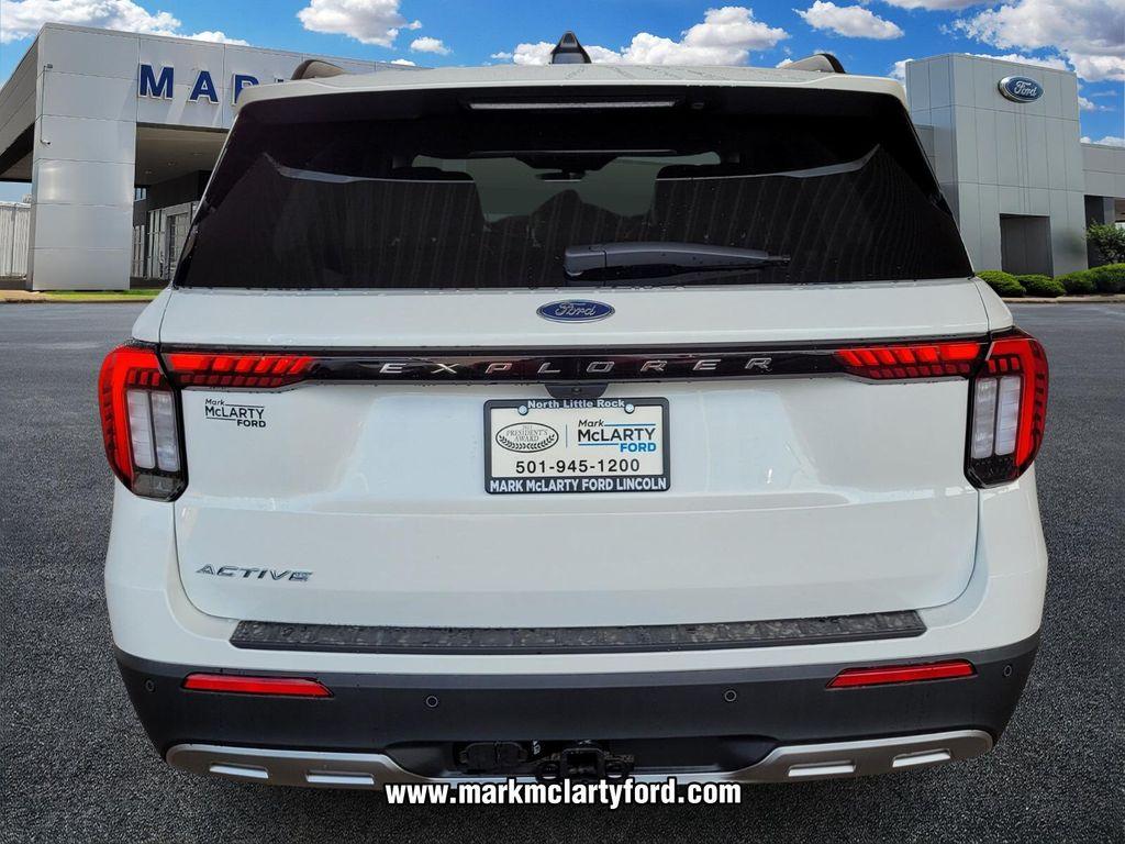 new 2025 Ford Explorer car, priced at $40,314