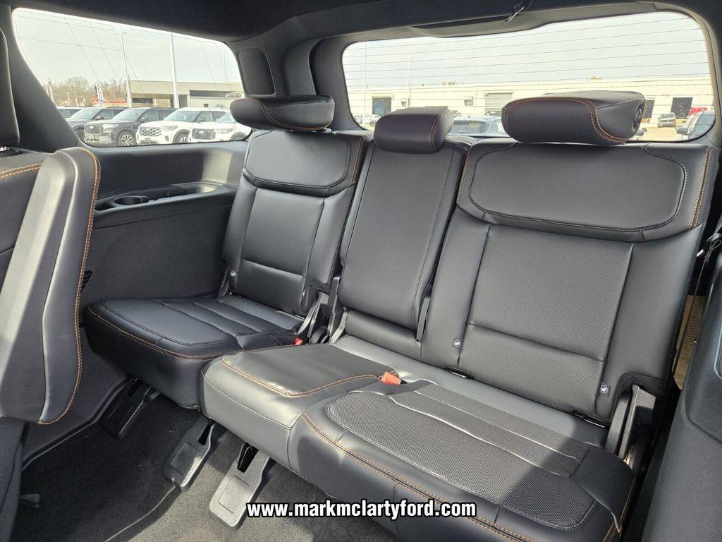 new 2026 Ford Expedition car, priced at $81,955