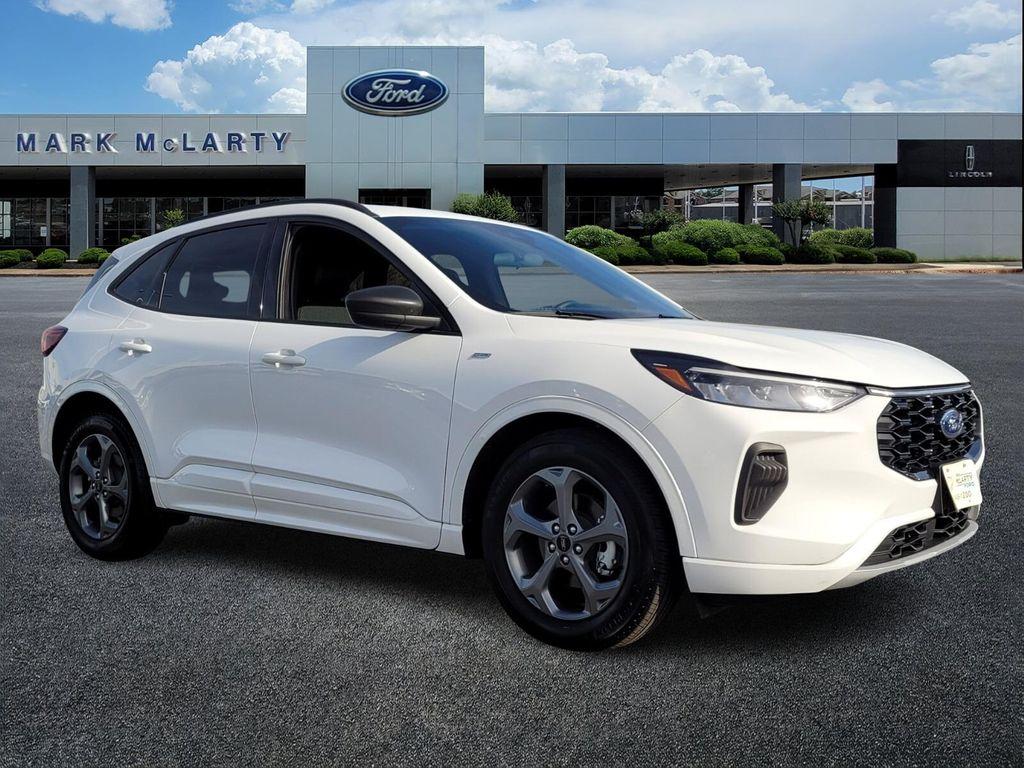 used 2023 Ford Escape car, priced at $21,400