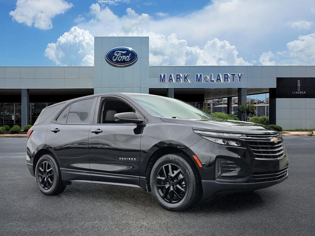 used 2024 Chevrolet Equinox car, priced at $19,209