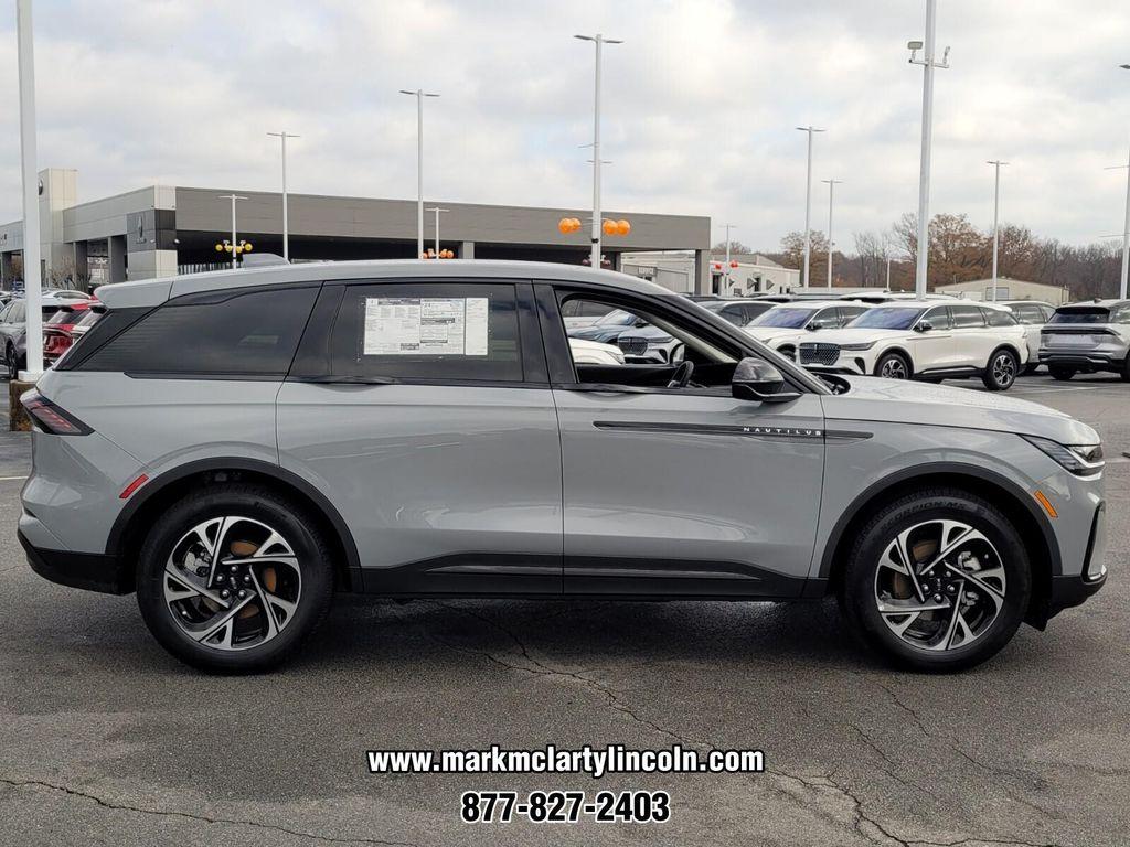 new 2026 Lincoln Nautilus car, priced at $54,166