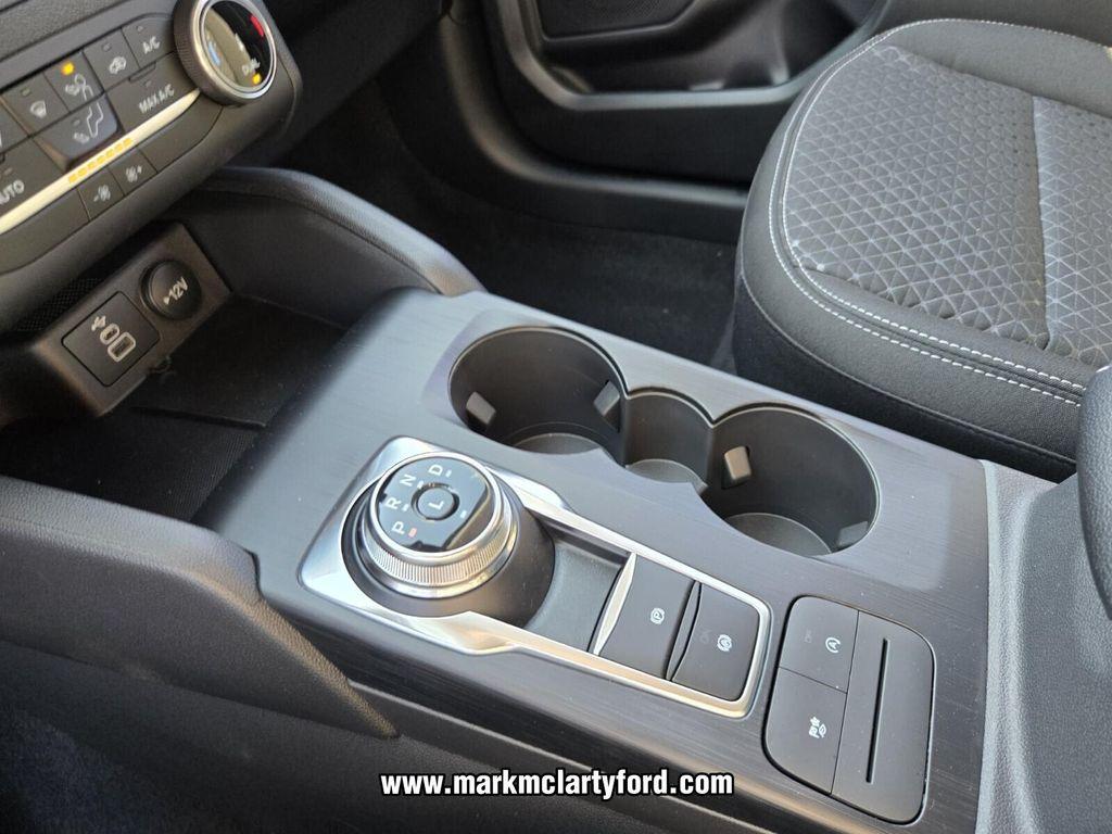 new 2026 Ford Escape car, priced at $25,917